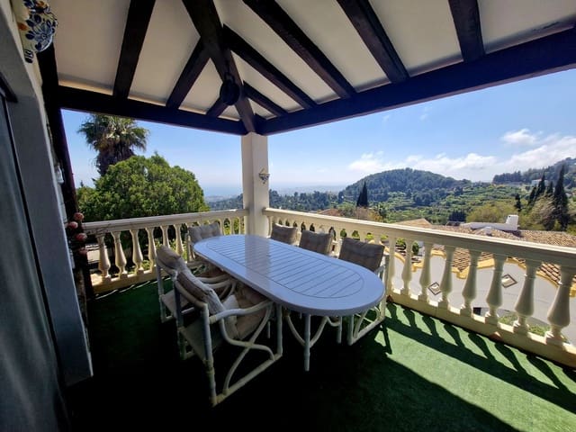 4 sypialnia Willa na sprzedaż w Mijas z basenem garażem - 1 399 000 € (Ref: 9726568)