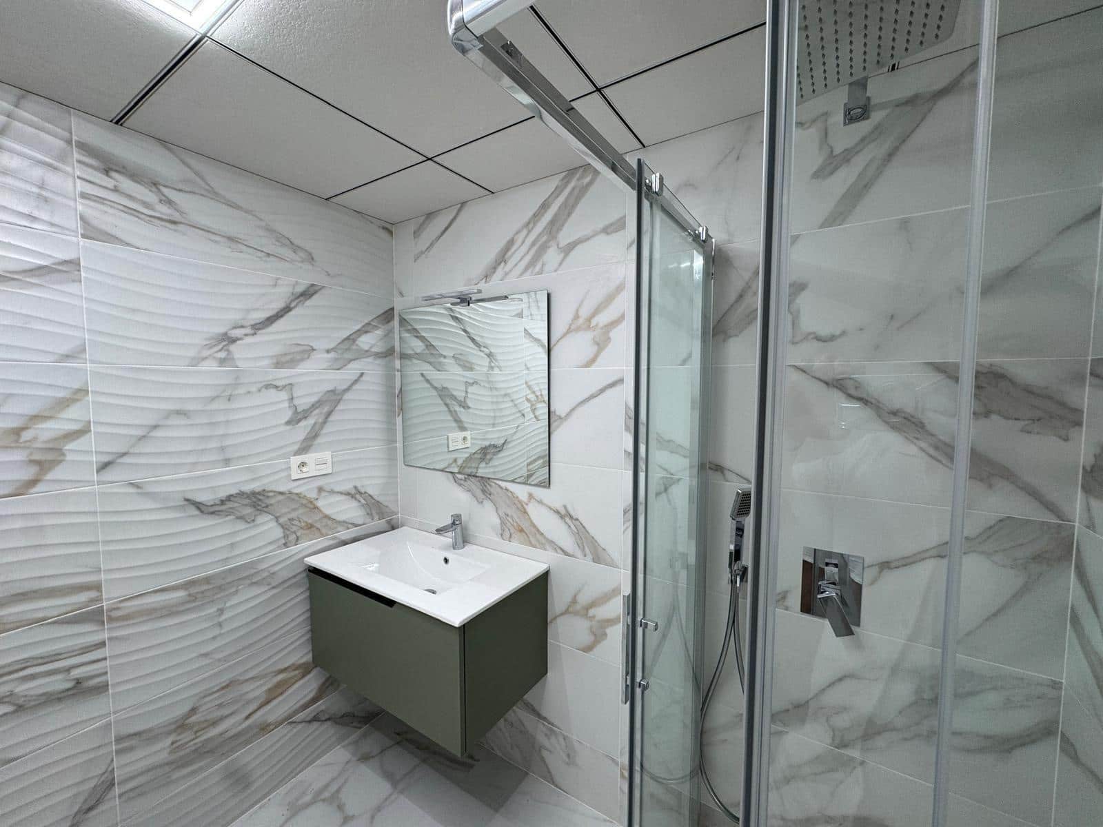 2 slaapkamer Appartement te koop in Torrevieja met zwembad - € 189.900 (Ref: 9729289)