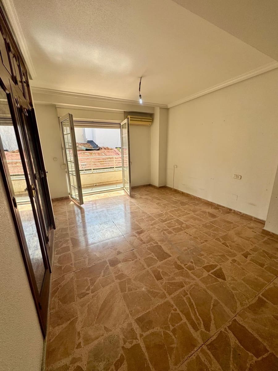 5 quarto Apartamento para venda em Torrevieja - 255 000 € (Ref: 9729291)