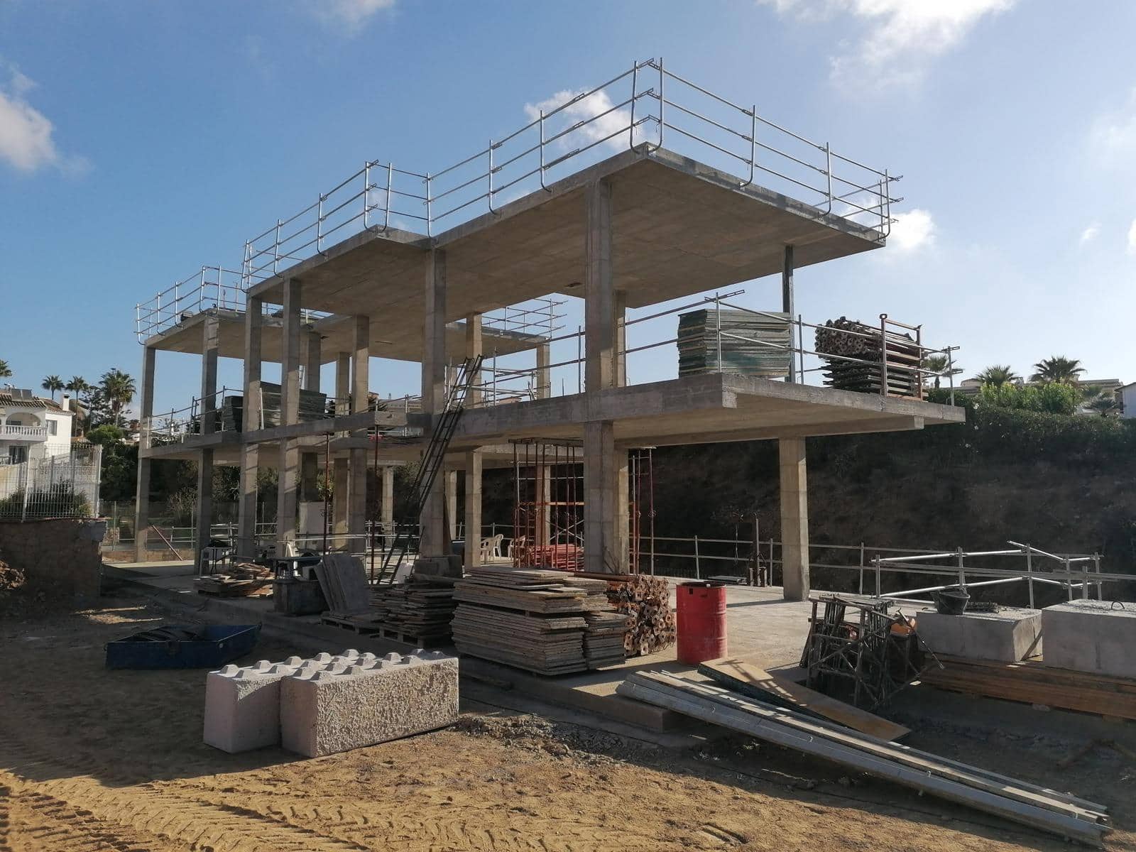 5 bedroom Villa for sale in Mijas with pool - € 2,275,000 (Ref: 9730980)