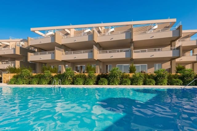 2 slaapkamer Appartement te koop in Estepona Golf, Estepona met zwembad - € 370.000 (Ref: 9731129)