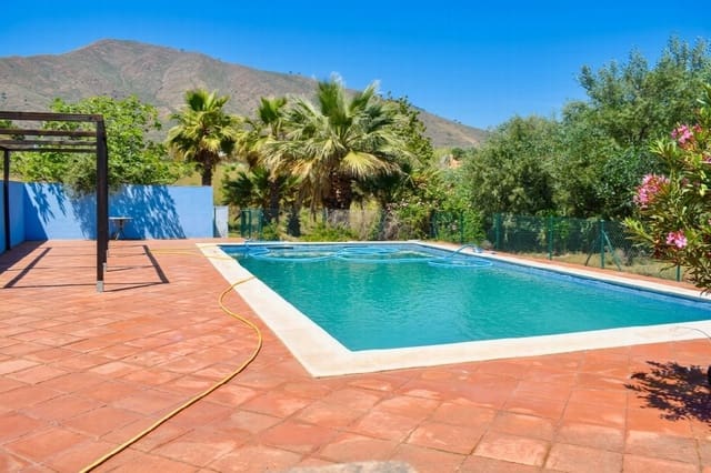 4 sovrum Villa till salu i Entrerrios, Mijas med pool - 1 195 000 € (Ref: 9731157)
