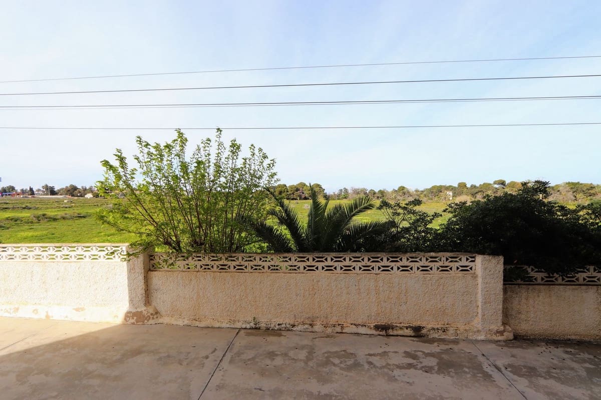 2 makuuhuone Huoneisto myytävänä paikassa Orihuela Costa mukana uima-altaan 
autotalli - 265 000 € (Ref: 9731921)