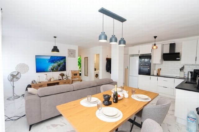 2 soverom Leilighet til salgs i Punta Prima, Orihuela med svømmebasseng garasje - € 245 000 (Ref: 9731921)