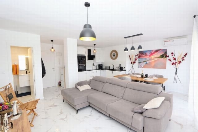 2 soverom Leilighet til salgs i Punta Prima, Orihuela med svømmebasseng garasje - € 245 000 (Ref: 9731921)
