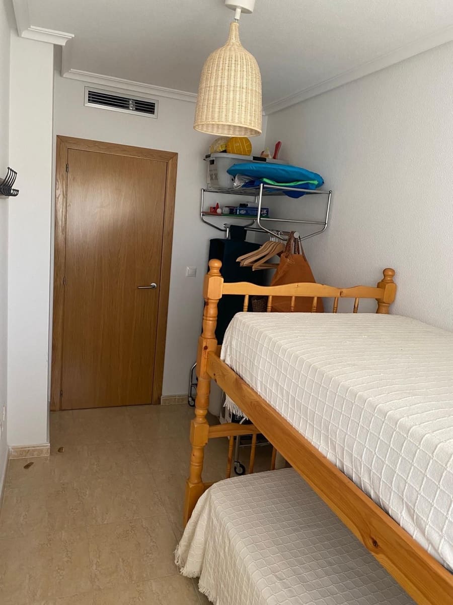 2 soverom Leilighet til salgs i Guardamar del Segura med svømmebasseng - € 169 000 (Ref: 9731929)