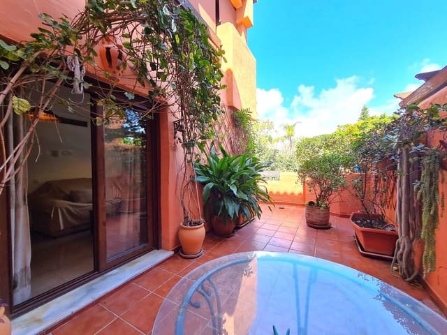 1 soveværelse Strandlejlighed til salg i Centro, Estepona - € 363.500 (Ref: 9731953)