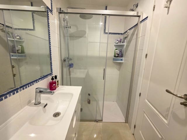 2 sovrum Lägenhet till salu i San Luis de Sabinillas, Manilva - 360 000 € (Ref: 9731955)