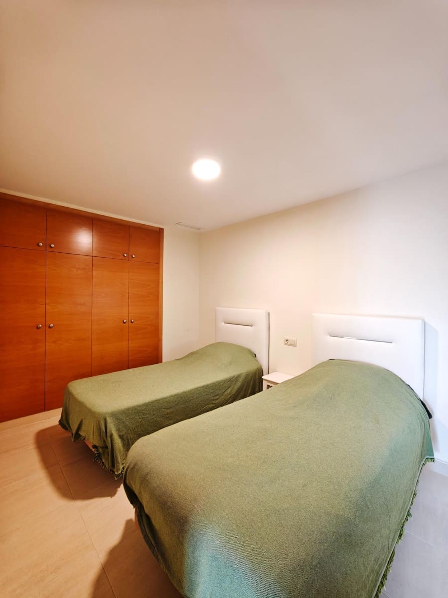 Apartamento de 2 habitaciones en San Miguel de Salinas en venta con piscina garaje - 199.000 € (Ref: 9735409)