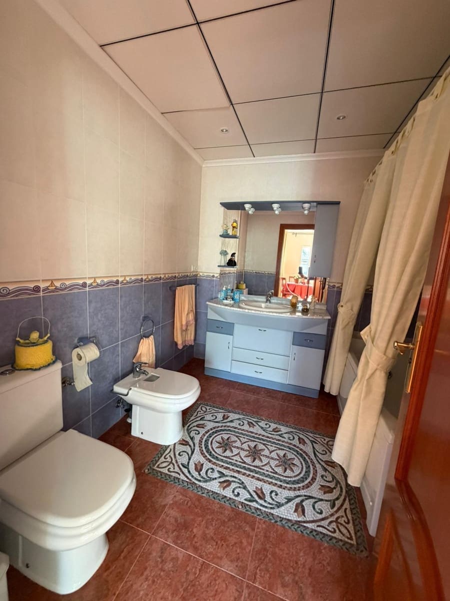 3 soveværelse Byhus til salg i Guardamar del Segura - € 360.000 (Ref: 9735414)