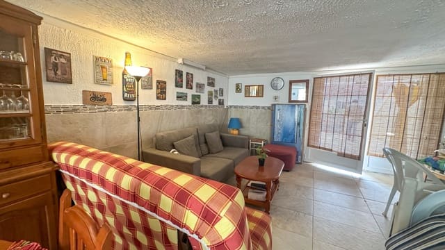 2 bedroom Townhouse for sale in Torrevieja with garage - € 170,000 (Ref: 9735415)
