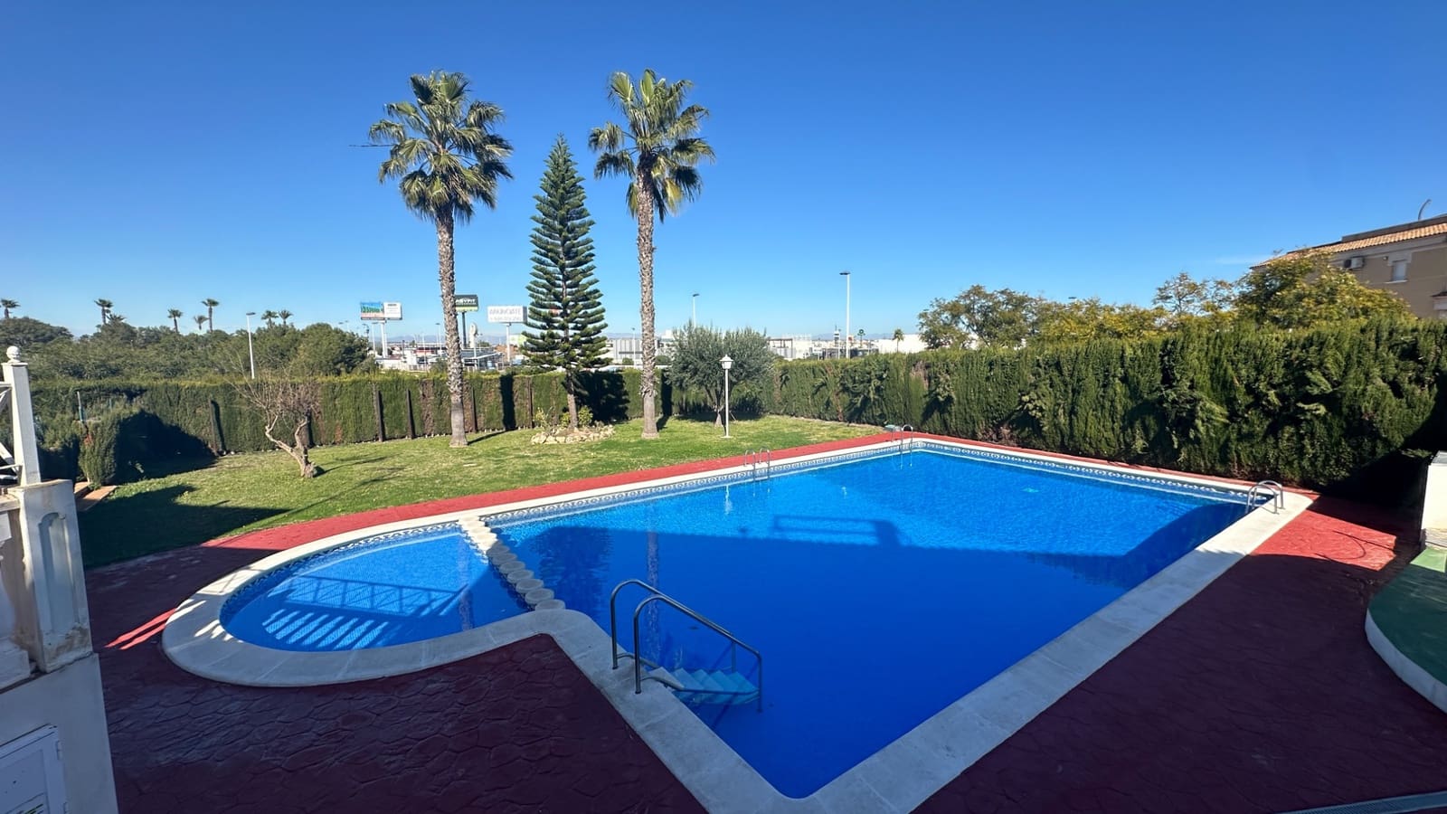 2 chambre Appartement à vendre à Torrevieja avec piscine - 195 000 € (Ref: 9735427)