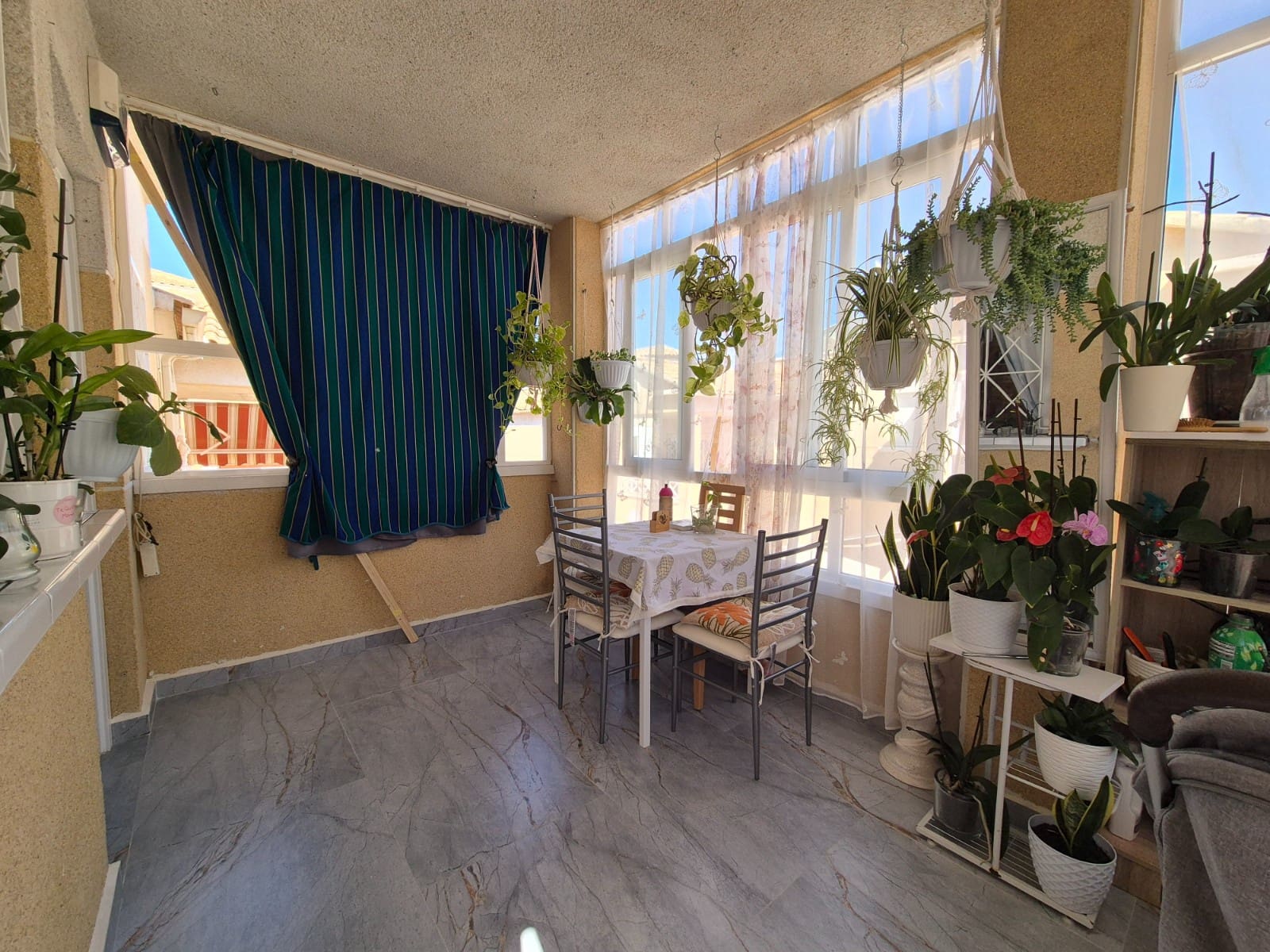 2 Zimmer Bungalow zu verkaufen in Torrevieja mit Pool - 179.900 € (Ref: 9735427)