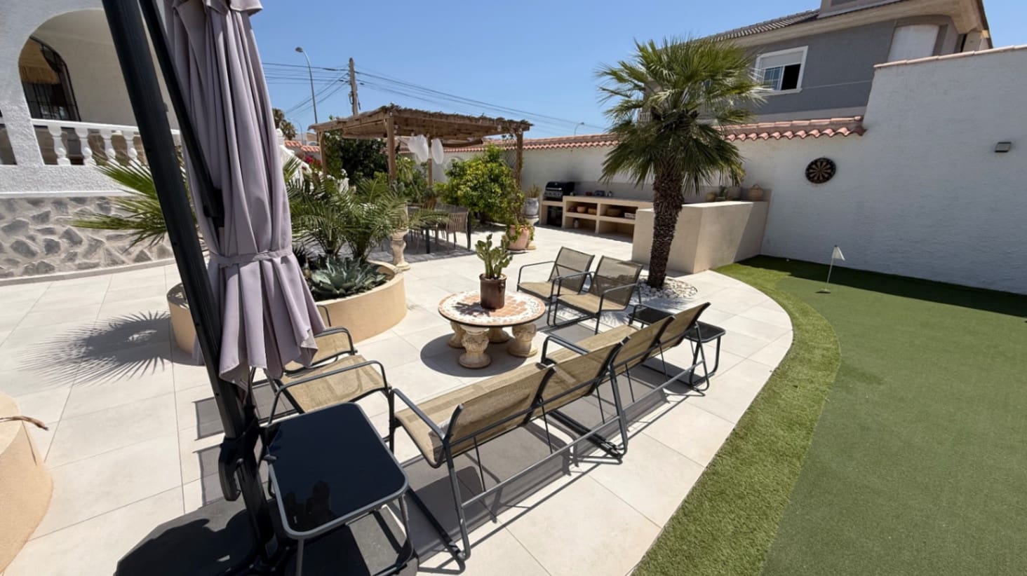 3 soverom Villa til salgs i Torrevieja med garasje - € 645 000 (Ref: 9735432)