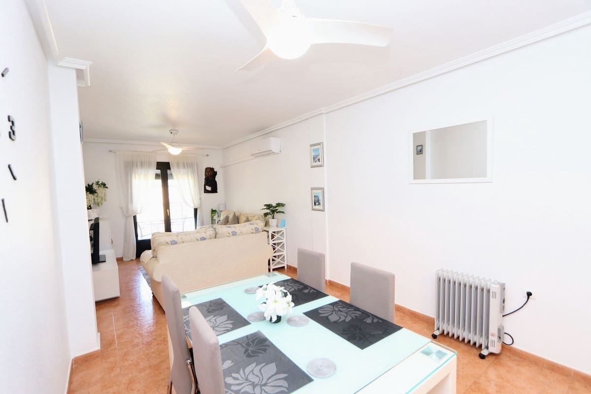 2 bedroom Apartment for sale in Los Alcazares with garage - € 155,000 (Ref: 9738417)