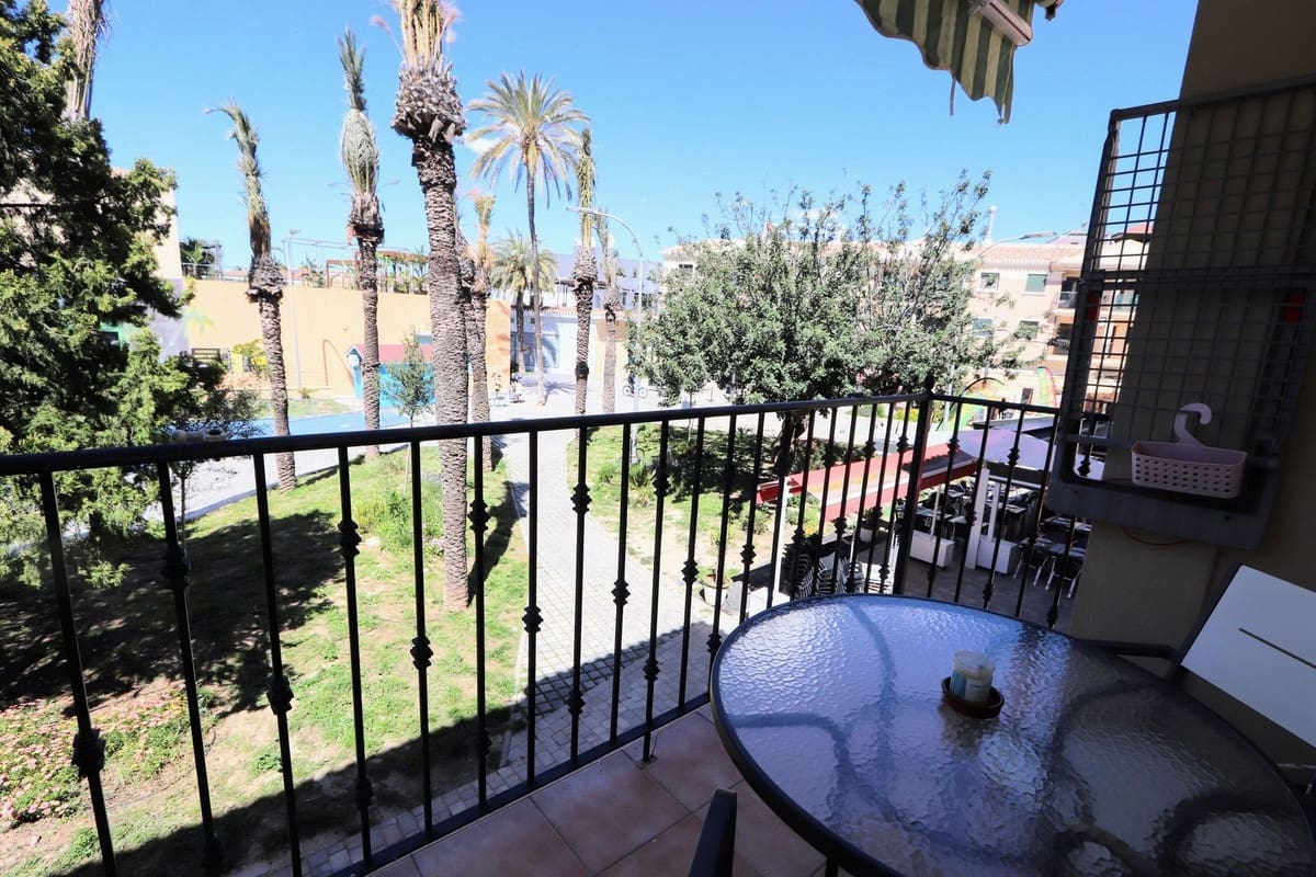 2 bedroom Apartment for sale in Los Alcazares with garage - € 155,000 (Ref: 9738417)