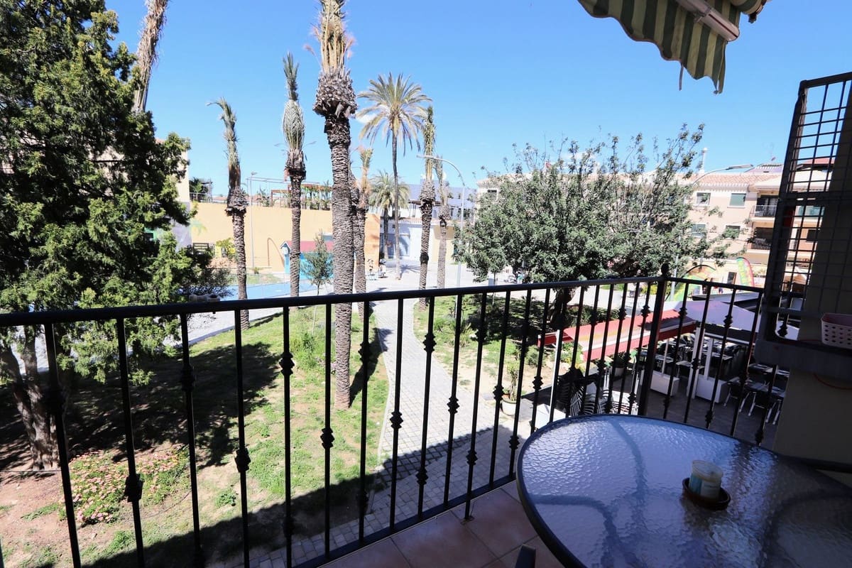 2 bedroom Apartment for sale in Los Alcazares with garage - € 155,000 (Ref: 9738417)