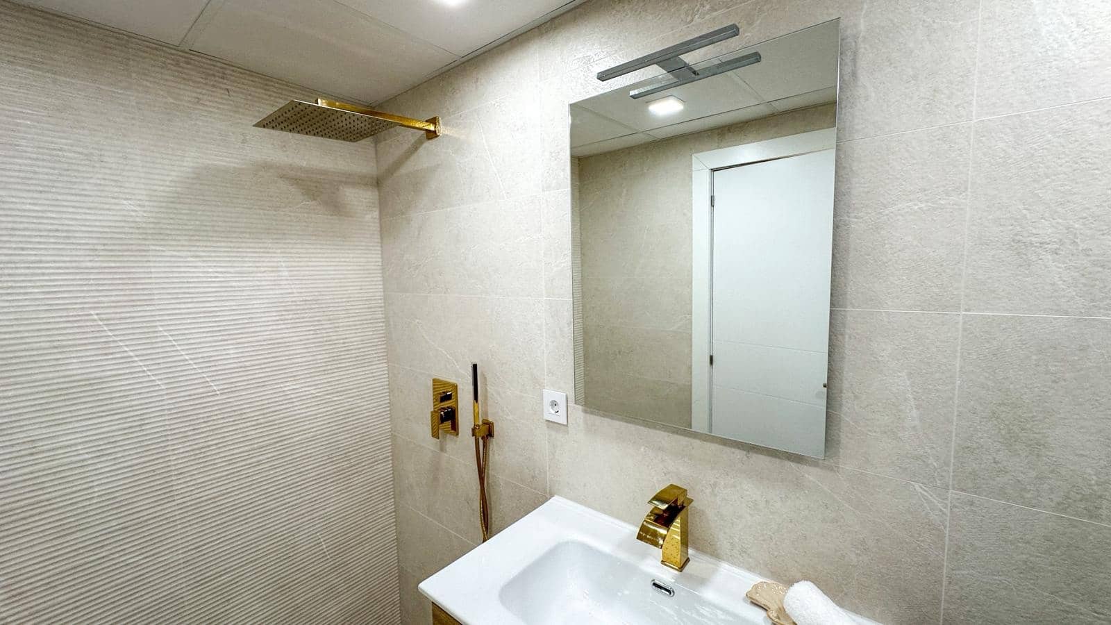 2 soveværelse Lejlighed til salg i Torrevieja - € 265.000 (Ref: 9738419)