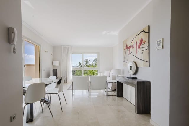 Ático de 2 habitaciones en Las Colinas Golf, Orihuela en venta con garaje - 339.000 € (Ref: 9738422)