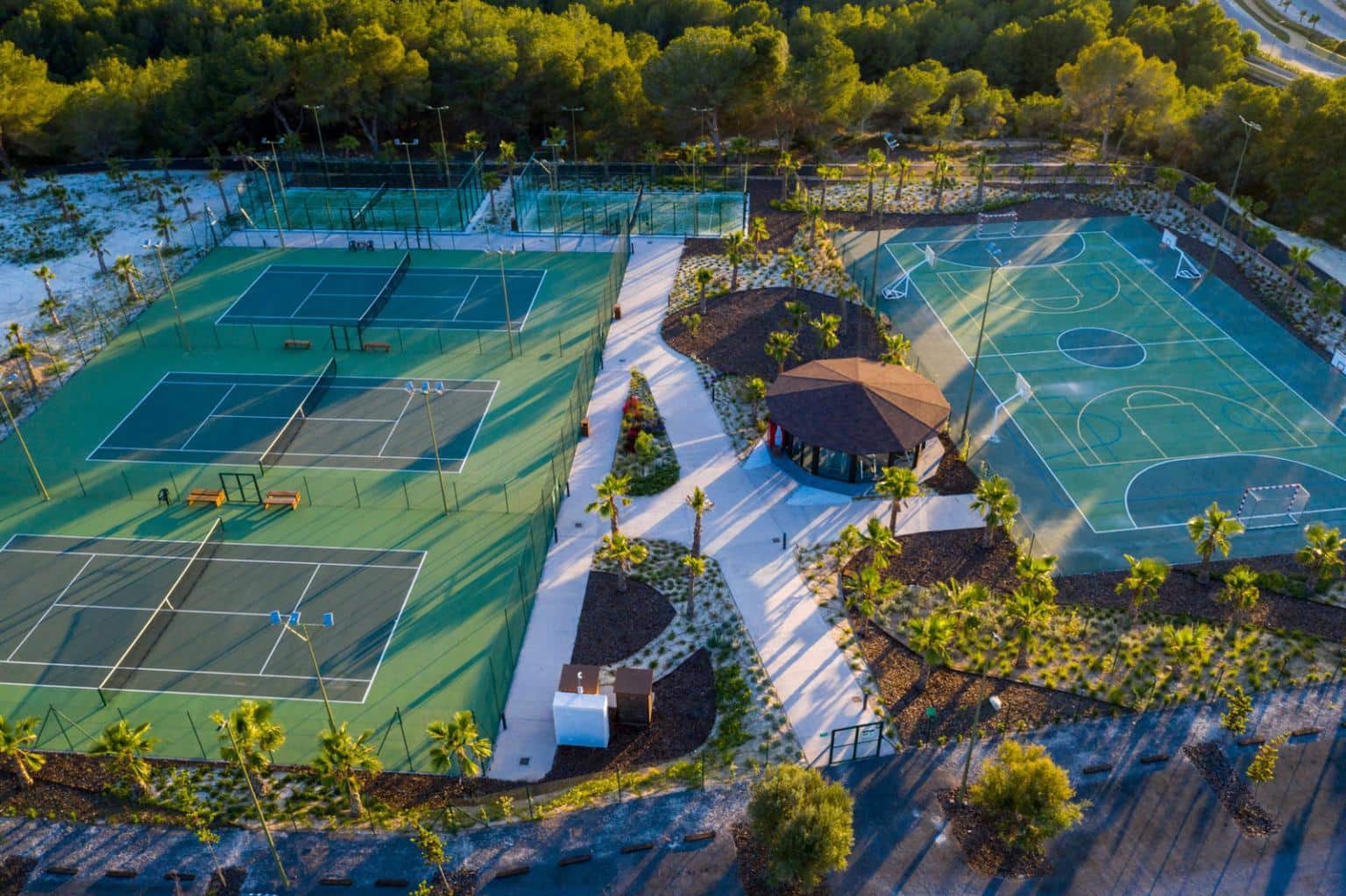 Ático de 2 habitaciones en Orihuela Costa en venta con garaje - 339.000 € (Ref: 9738422)