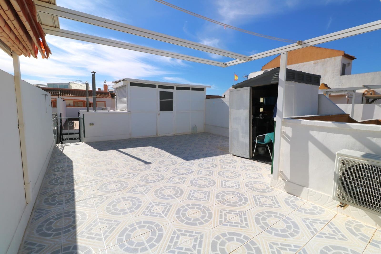 2 camera da letto Bungalow in vendita in Torrevieja con piscina - 168.000 € (Rif: 9738423)