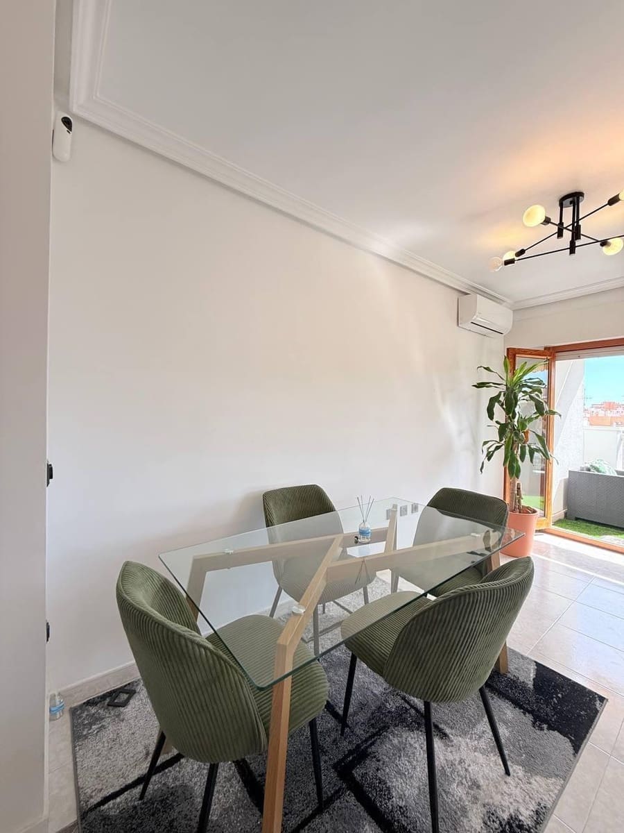 2 sypialnia Penthouse na sprzedaż w Torrevieja - 265 000 € (Ref: 9738427)