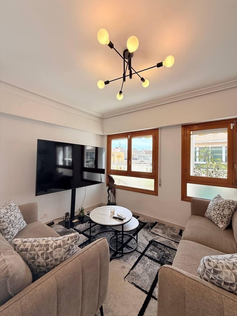 2 sypialnia Penthouse na sprzedaż w Torrevieja - 265 000 € (Ref: 9738427)