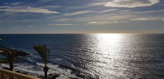 Apartamento de 4 habitaciones en Las Piscinas Naturales, Torrevieja en venta - 474.900 € (Ref: 9738428)