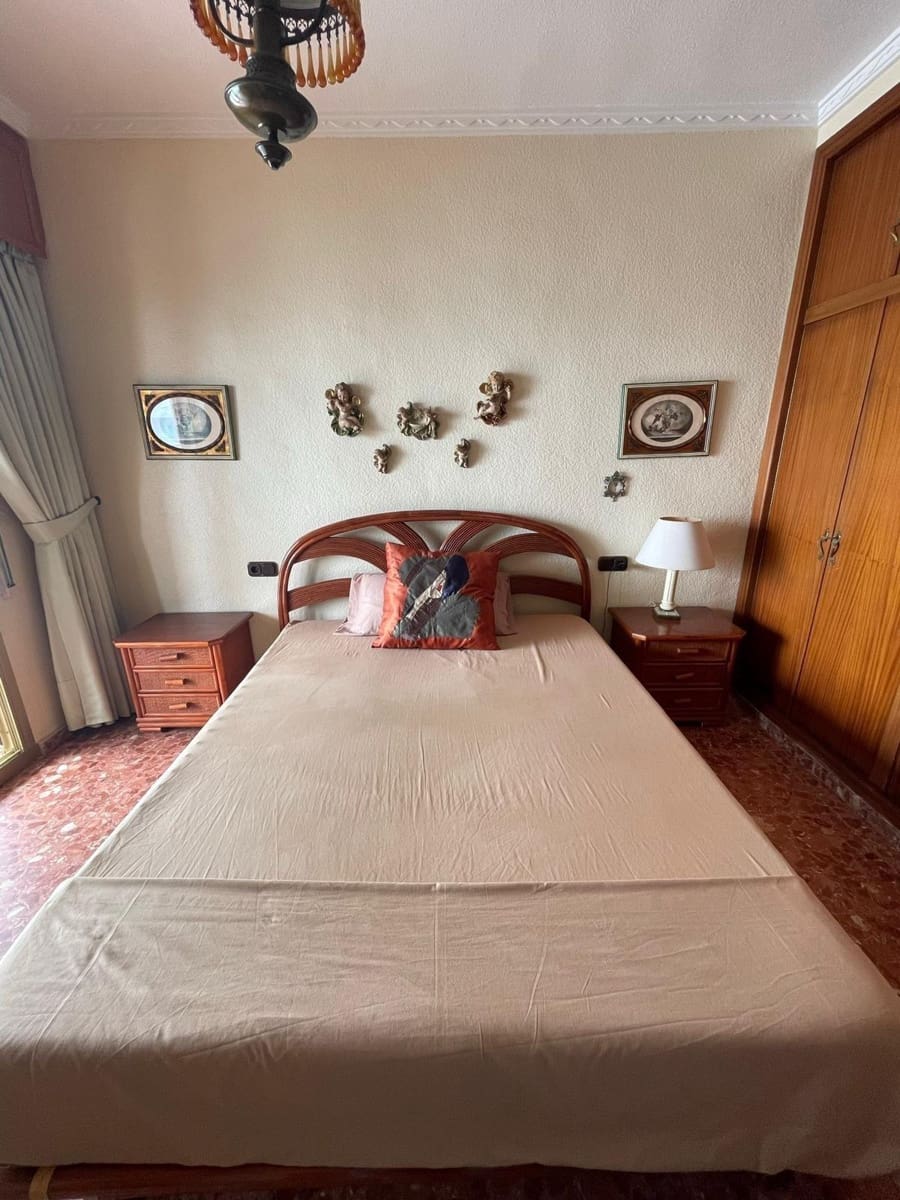 Apartamento de 4 habitaciones en Torrevieja en venta - 474.900 € (Ref: 9738428)