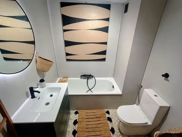 2 bedroom Beach Apartment for sale in El Moncayo - El Pòrtic, Guardamar del Segura - € 161,800 (Ref: 9738429)