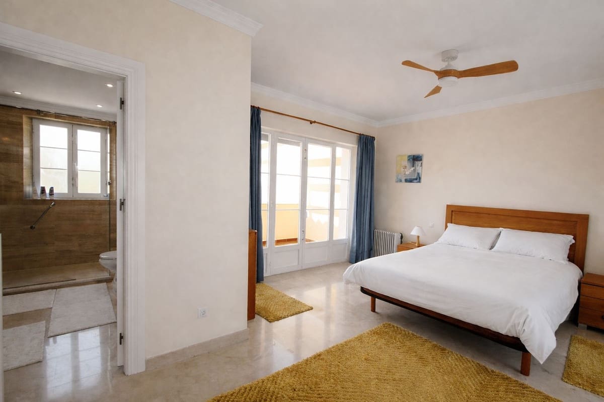 3 quarto Apartamento para venda em Elviria com piscina - 695 000 € (Ref: 9744109)