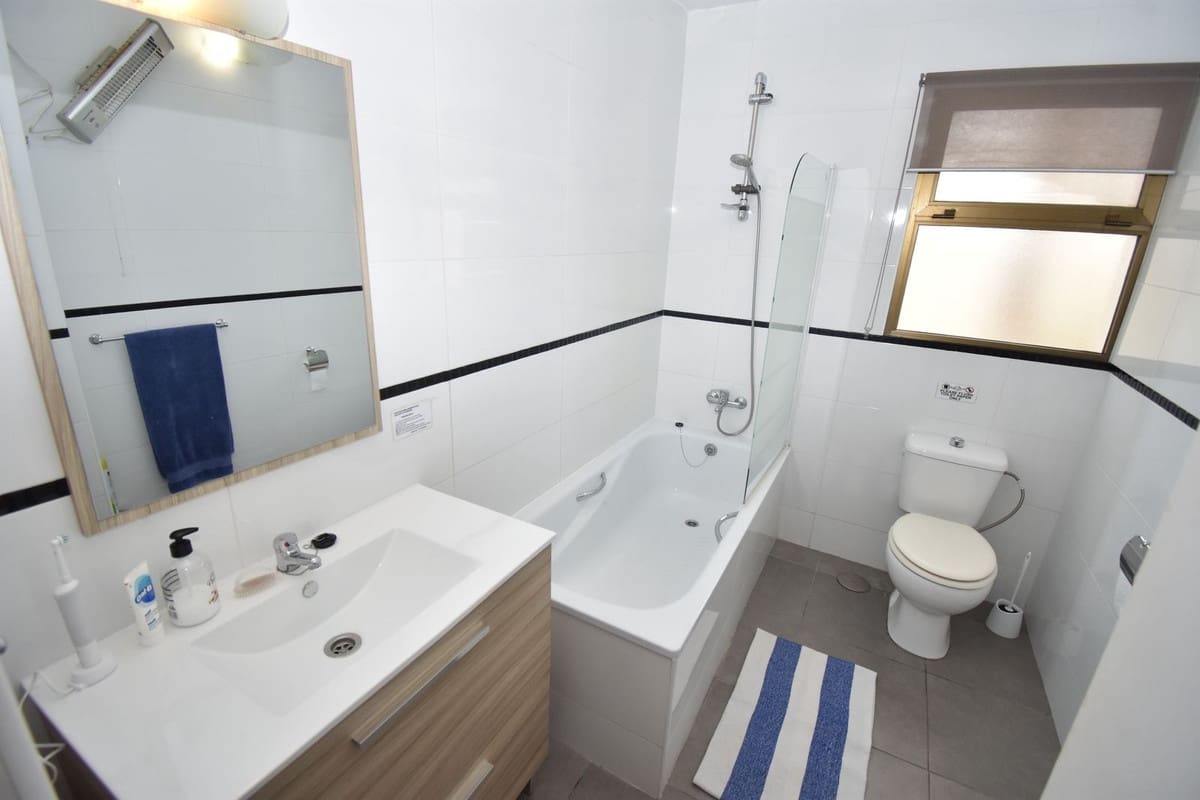 1 bedroom Apartment for sale in Mijas with pool - € 270,000 (Ref: 9751852)