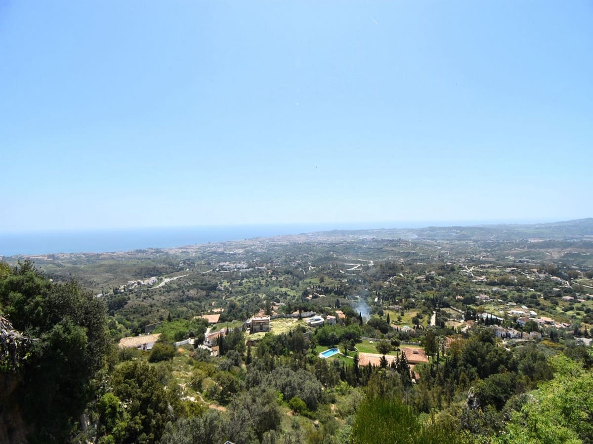 1 bedroom Apartment for sale in Mijas with pool - € 270,000 (Ref: 9751852)