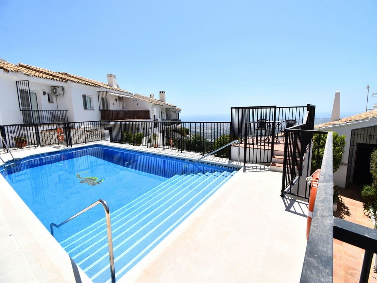 1 bedroom Apartment for sale in Mijas with pool - € 270,000 (Ref: 9751852)