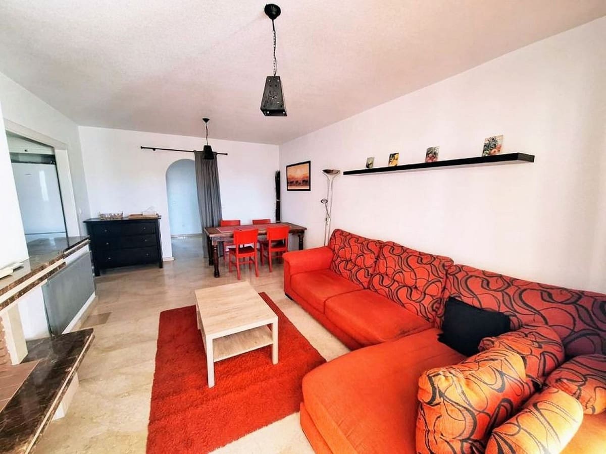 3 makuuhuone Huoneisto myytävänä paikassa Villamartin mukana uima-altaan 
autotalli - 239 000 € (Ref: 9751857)