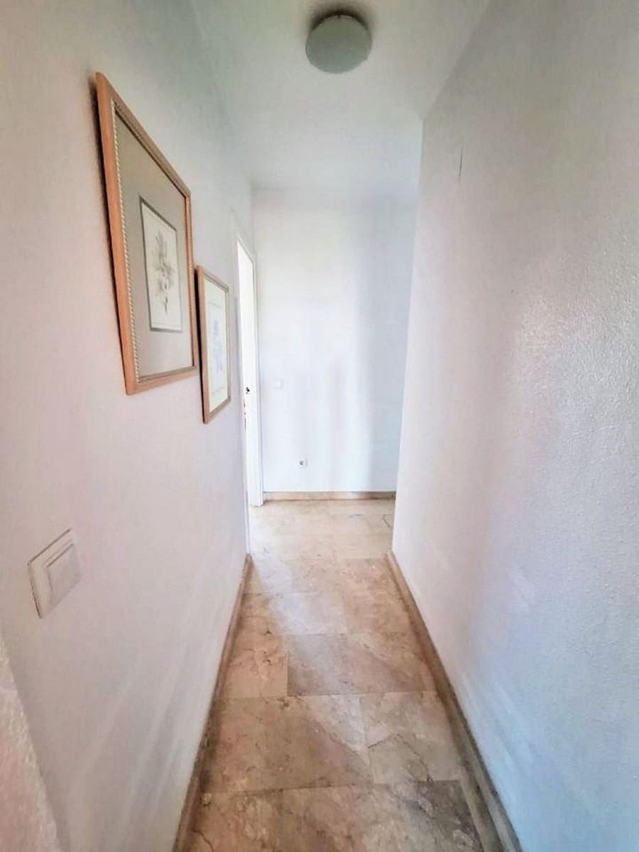 3 makuuhuone Huoneisto myytävänä paikassa Villamartin mukana uima-altaan 
autotalli - 239 000 € (Ref: 9751857)