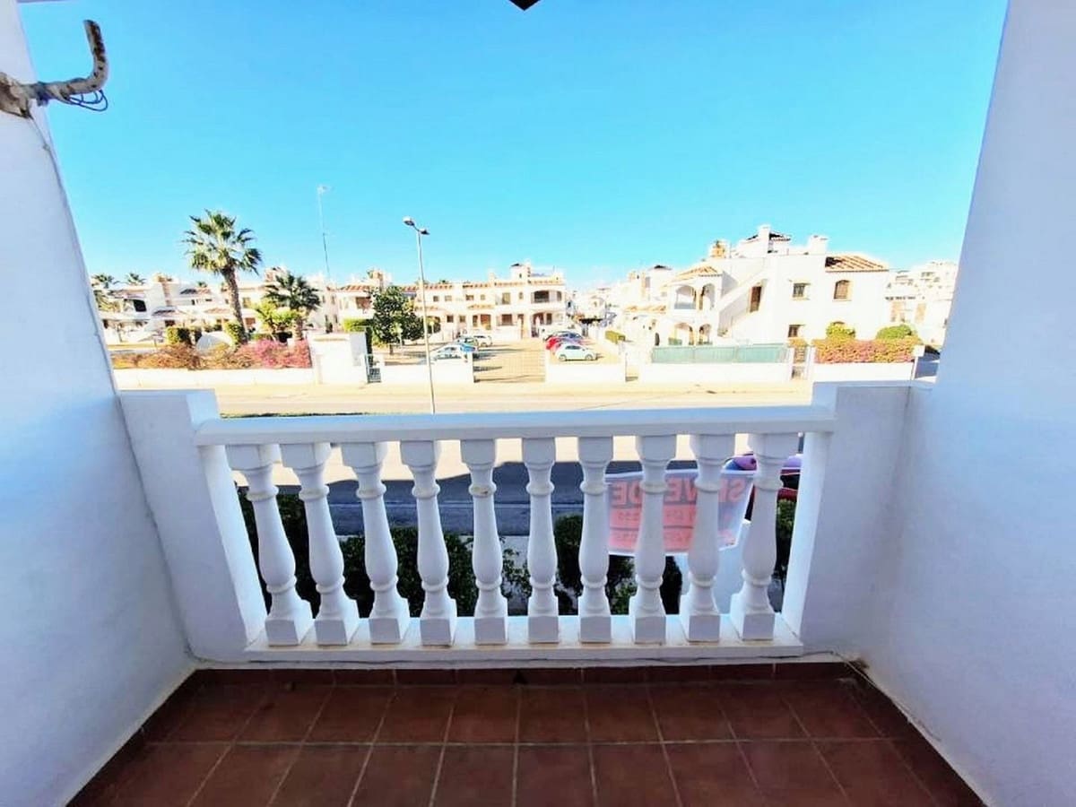 3 makuuhuone Huoneisto myytävänä paikassa Villamartin mukana uima-altaan 
autotalli - 239 000 € (Ref: 9751857)