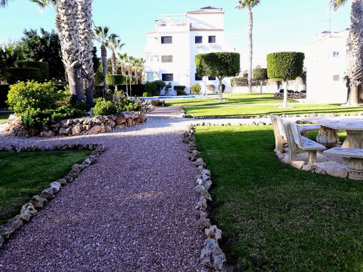 3 makuuhuone Huoneisto myytävänä paikassa Villamartin mukana uima-altaan 
autotalli - 239 000 € (Ref: 9751857)