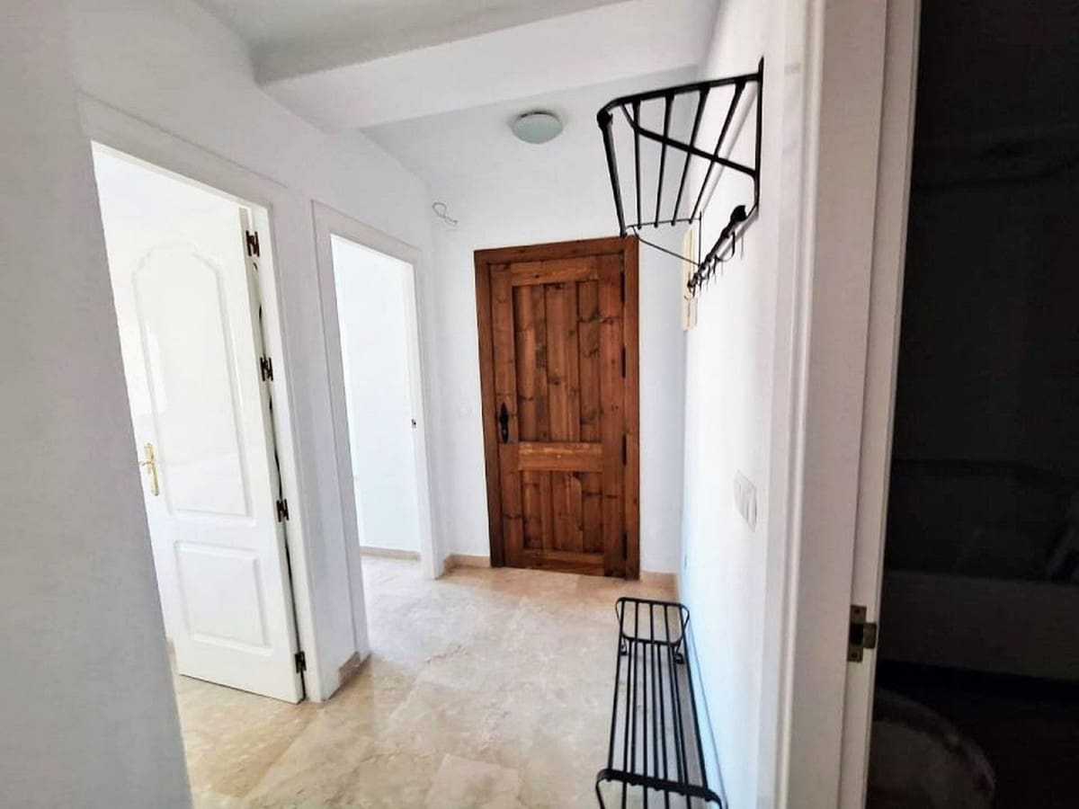 3 soverom Leilighet til salgs i Villamartin med svømmebasseng garasje - € 239 000 (Ref: 9751857)