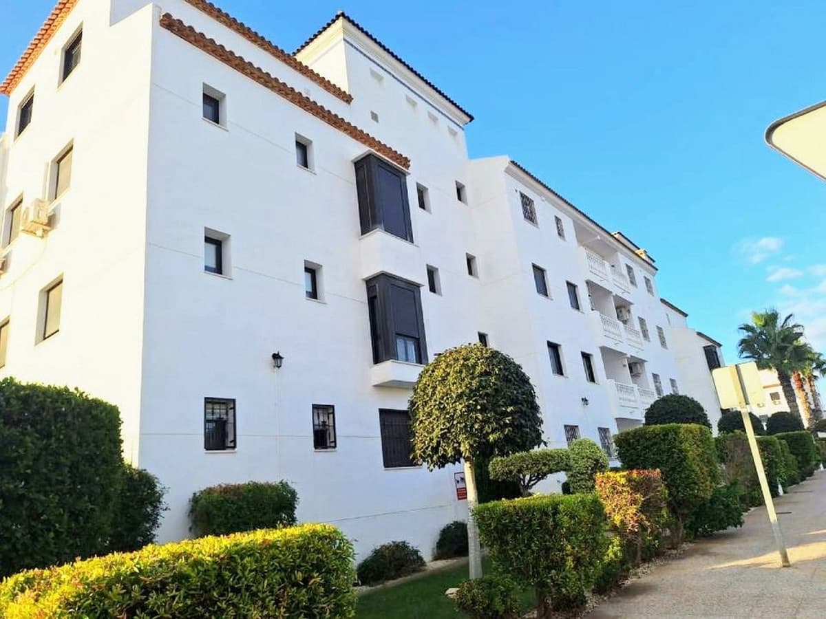 3 soverom Leilighet til salgs i Villamartin med svømmebasseng garasje - € 239 000 (Ref: 9751857)