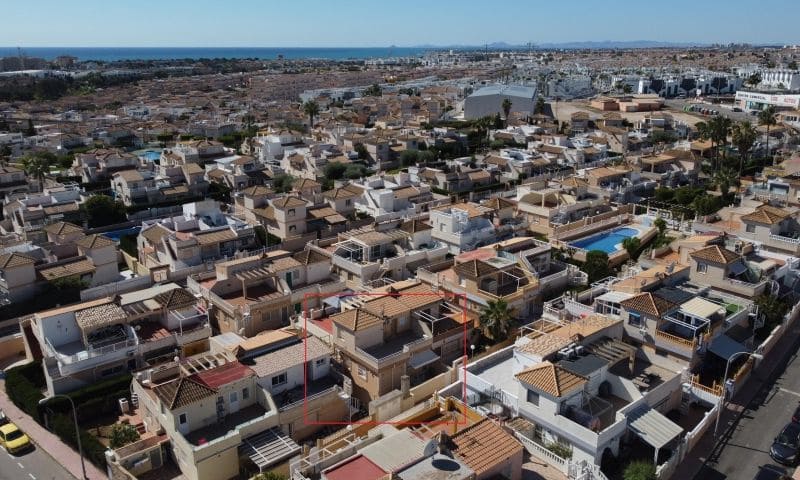3 bedroom Townhouse for sale in Torrevieja - € 198,995 (Ref: 9751863)