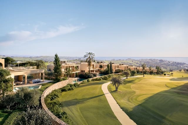 Chalet de 3 habitaciones en Valle Romano Golf, Estepona en venta con piscina - 1.620.000 € (Ref: 9755517)