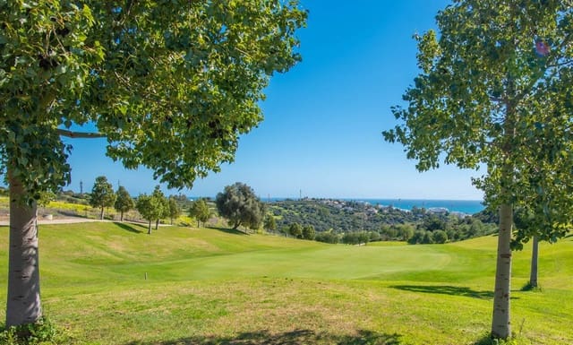 Chalet de 3 habitaciones en Valle Romano Golf, Estepona en venta con piscina - 1.620.000 € (Ref: 9755517)