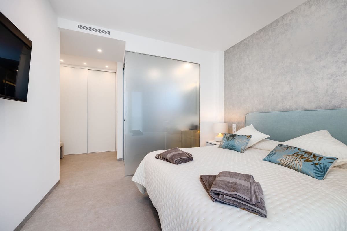 2 makuuhuone Huoneisto myytävänä paikassa Las Colinas Golf mukana uima-altaan 
autotalli - 449 000 € (Ref: 9755518)