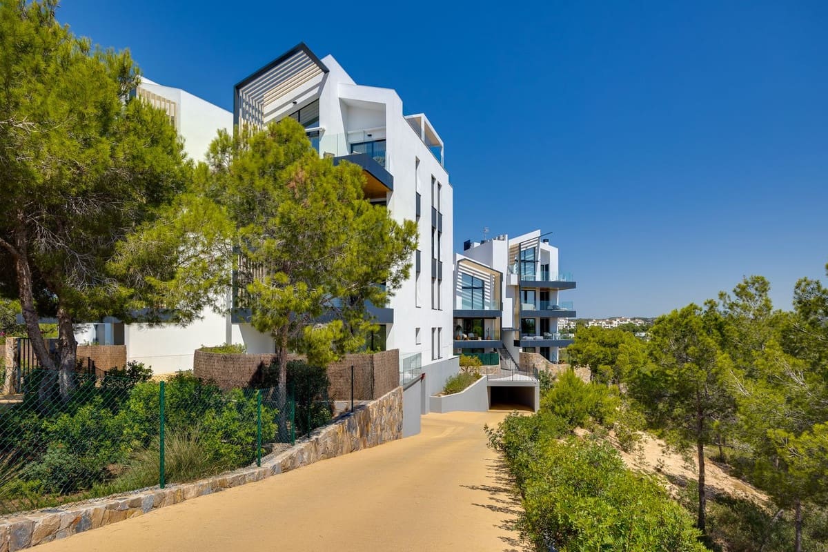 2 makuuhuone Huoneisto myytävänä paikassa Las Colinas Golf mukana uima-altaan 
autotalli - 449 000 € (Ref: 9755518)