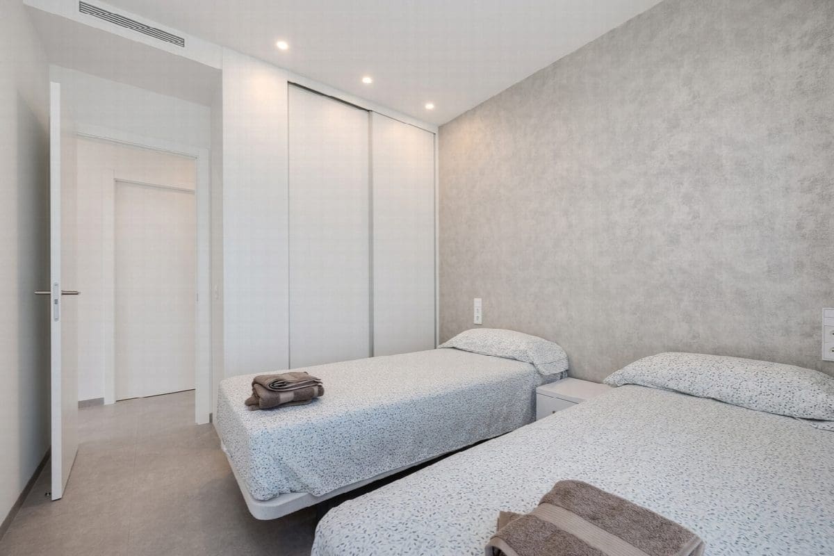 2 sovrum Lägenhet till salu i Orihuela med pool garage - 449 000 € (Ref: 9755518)