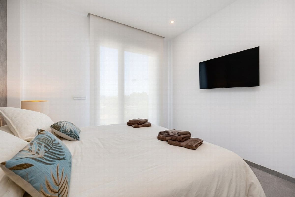 2 sovrum Lägenhet till salu i Orihuela med pool garage - 449 000 € (Ref: 9755518)