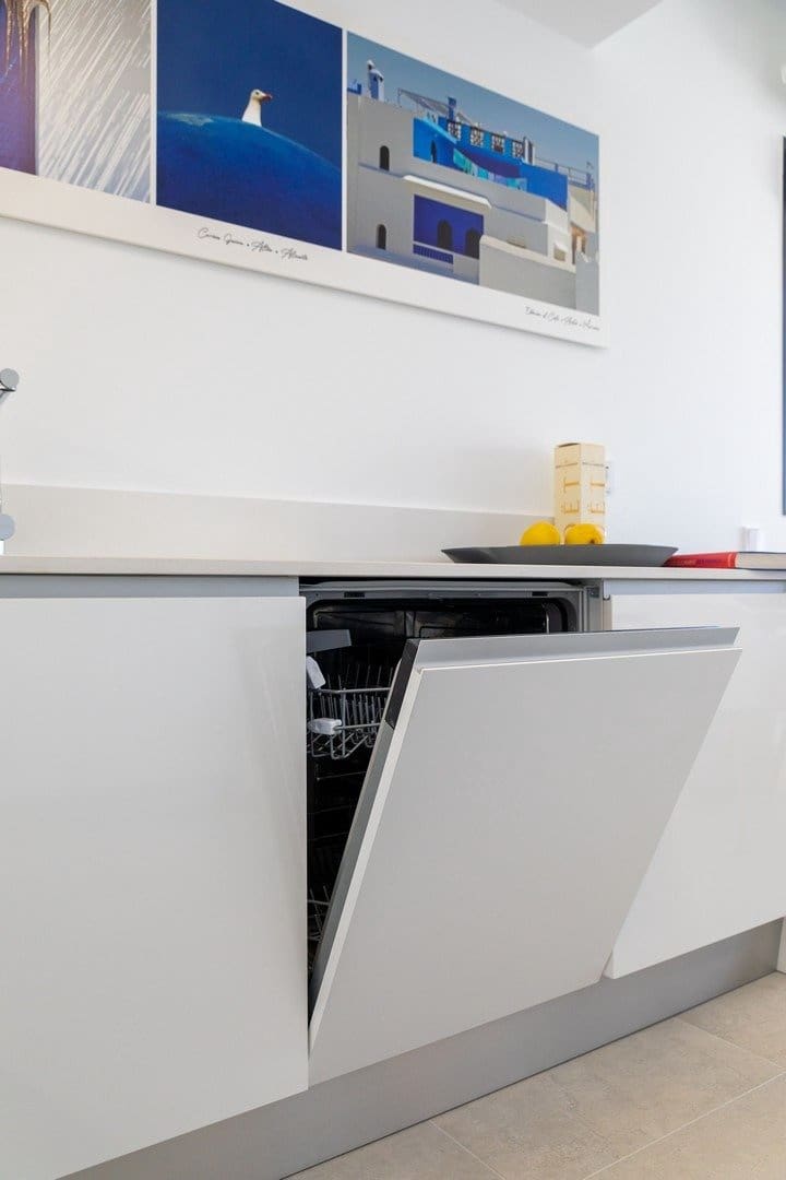 2 soveværelse Lejlighed til salg i Santa Pola med swimmingpool garage - € 355.000 (Ref: 9755520)