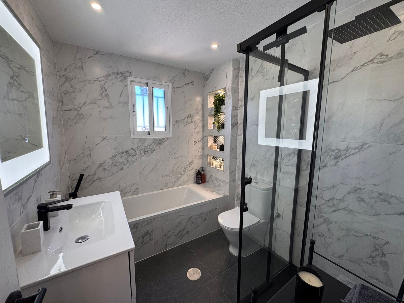 3 soverom Hus til salgs i Campoamor med svømmebasseng - € 229 995 (Ref: 9755526)