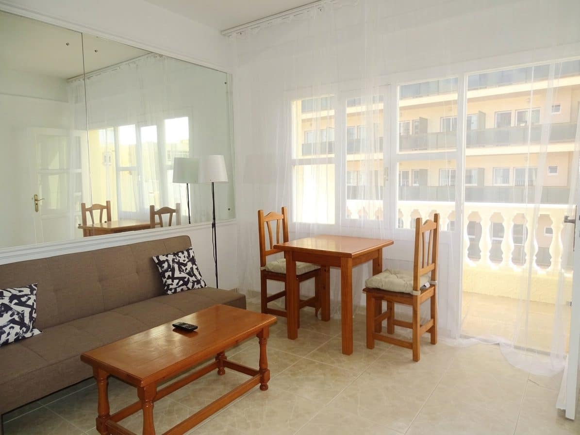 Apartment for sale in Torremolinos with pool - € 199,999 (Ref: 9758777)
